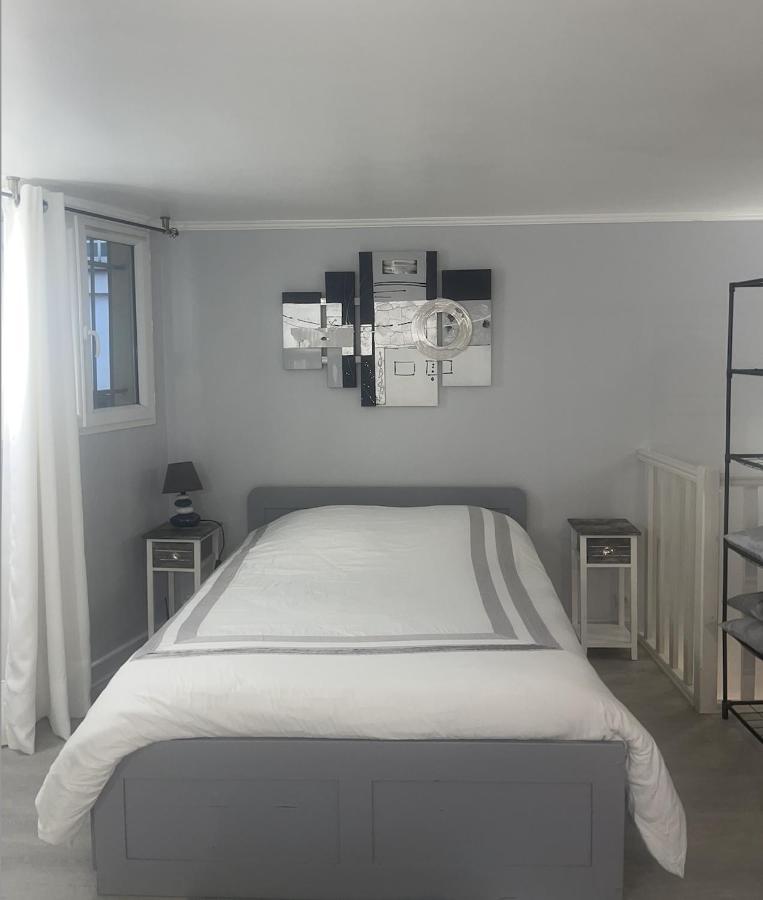 Beau Studio Meuble 2Min Du Moulin Rouge Paris Bagian luar foto