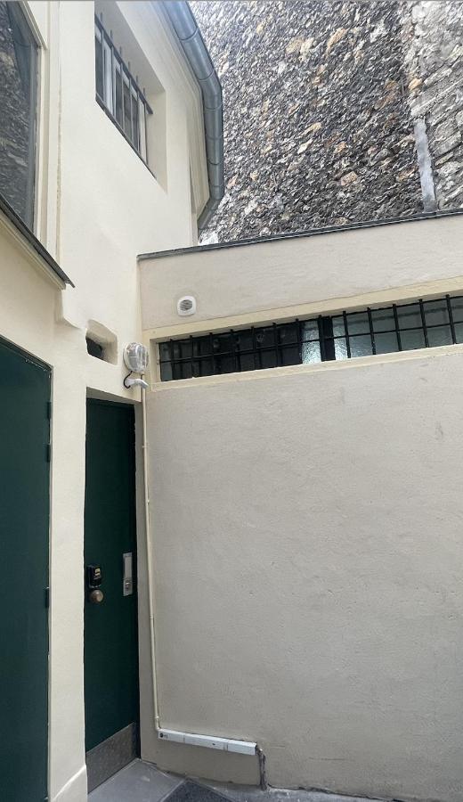 Beau Studio Meuble 2Min Du Moulin Rouge Paris Bagian luar foto